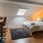 Apartment Spacious Shared 5br In The Heart Of *