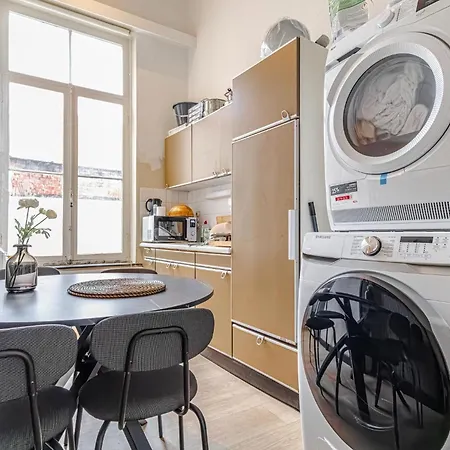 Apartment Spacious Shared 5br In The Heart Of