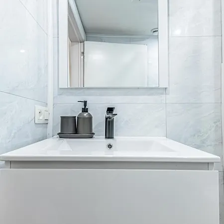 Spacious Shared 5br In The Heart Of Apartment Gent