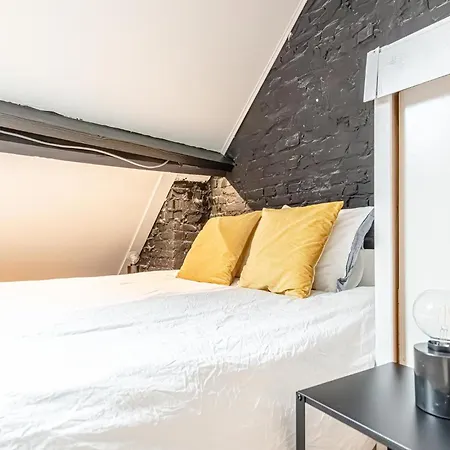 Spacious Shared 5br In The Heart Of Apartment *