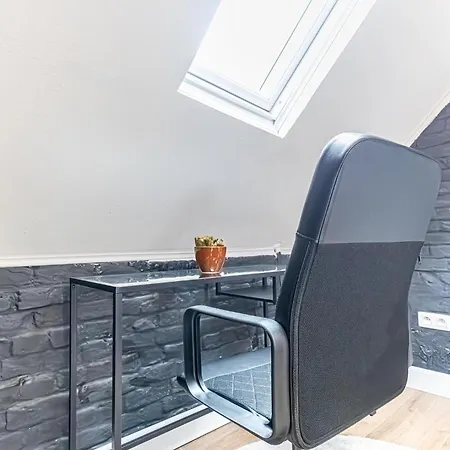 Spacious Shared 5br In The Heart Of Apartment *