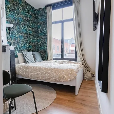 Spacious Shared 5br In The Heart Of Ghent