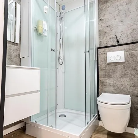 Spacious Shared 5br In The Heart Of