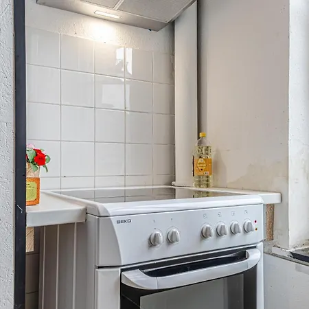 Apartment Spacious Shared 5br In The Heart Of *