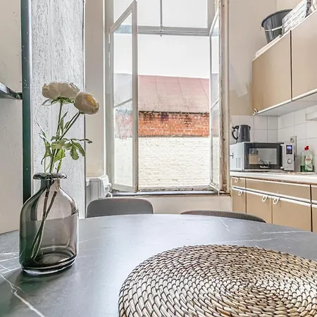 Spacious Shared 5br In The Heart Of