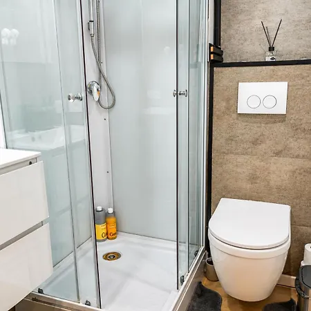 Spacious 6 With Shared Kitchen In The Heart Of Lejlighed *
