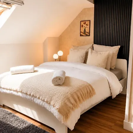 Lejlighed Spacious 6 With Shared Kitchen In The Heart Of *