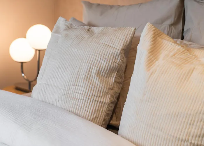 Spacious Shared 5br In The Heart Of Ghent