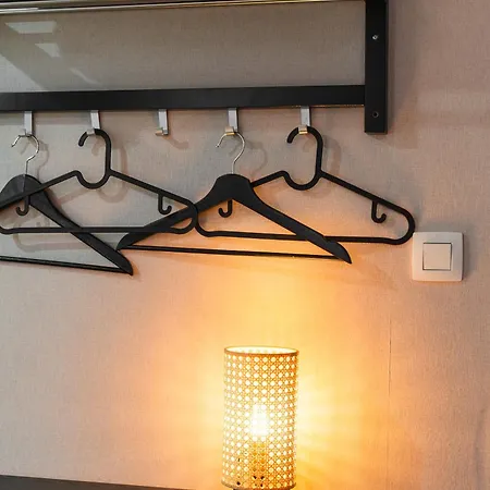דירה Spacious 6 With Shared Kitchen In The Heart Of *